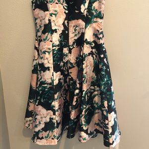 Adrianna Papell dress for formal occasions